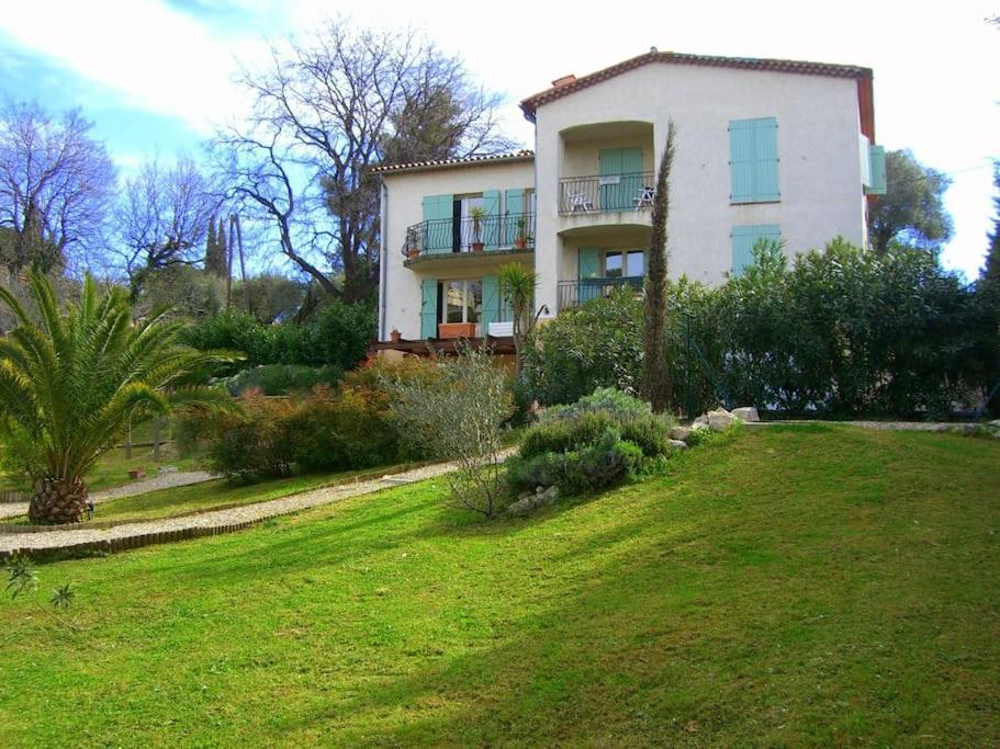 Villa Constance 3 Antibes - Spacieux Logement En Dernier Etage Exterior foto