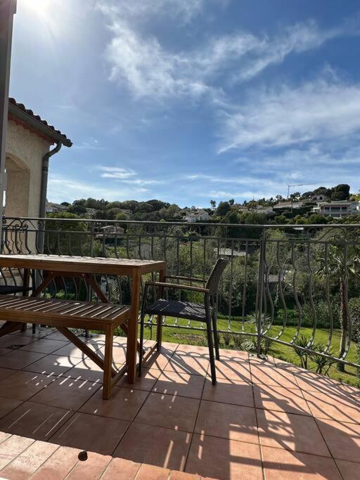 Villa Constance 3 Antibes - Spacieux Logement En Dernier Etage Exterior foto