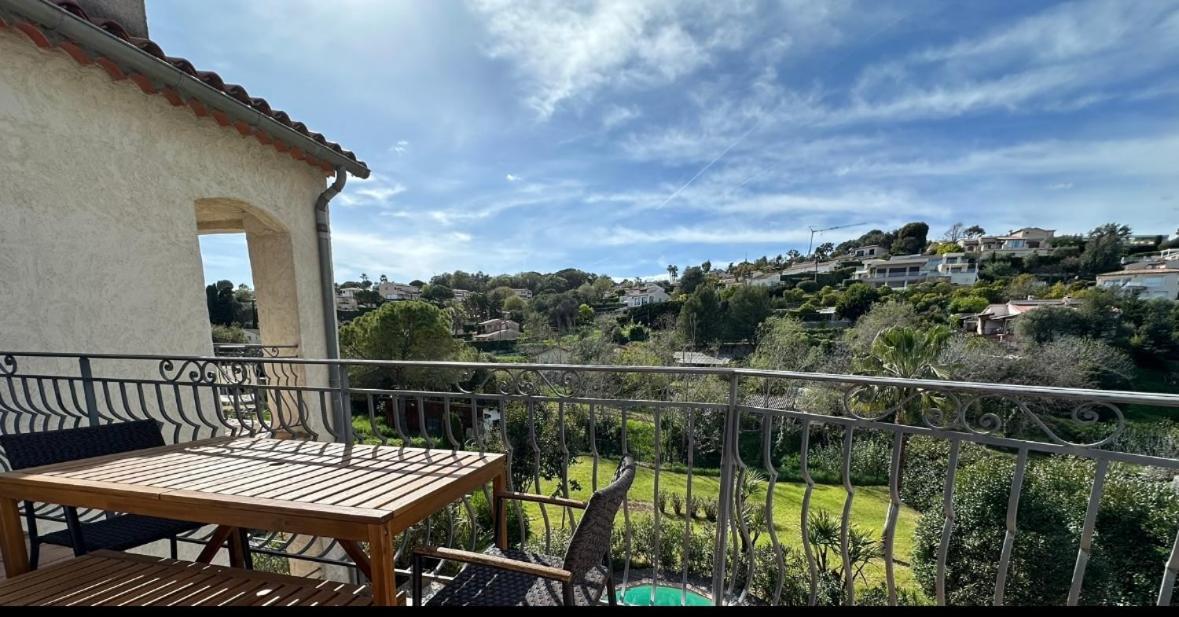 Villa Constance 3 Antibes - Spacieux Logement En Dernier Etage Exterior foto